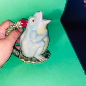 Henrikson Majolica Green Ceramic Frog